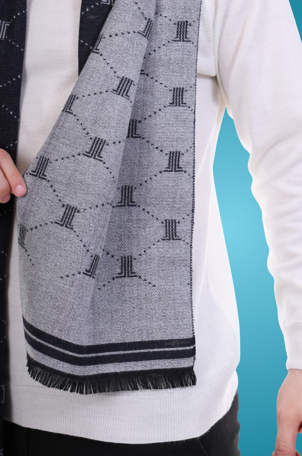 Pick Ur Needs Men's Muffler Check Desgin Premium Woolen Blend Fabric Stylish Look Muffler For Men